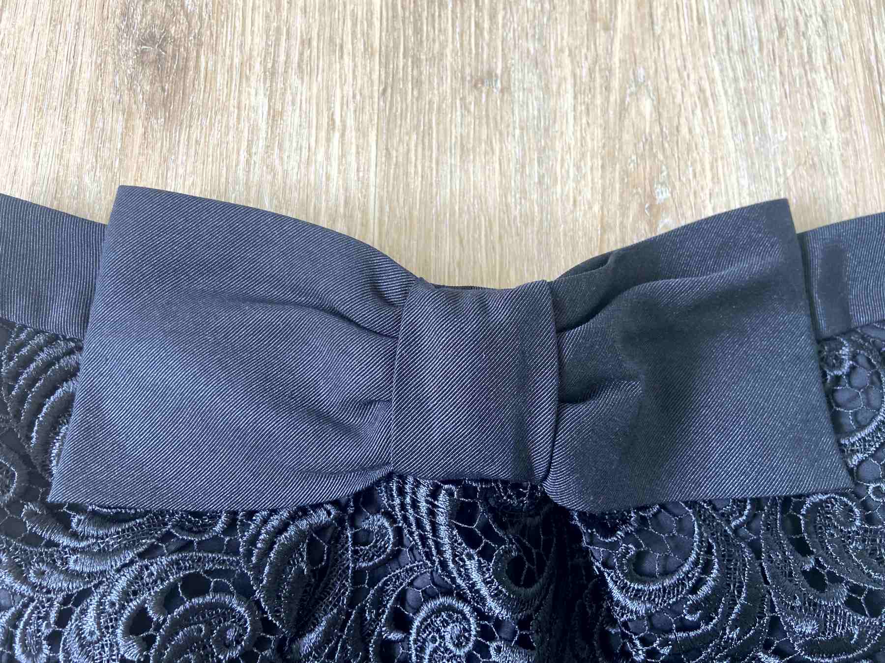 Black RIVER ISLAND Lace Straight Pencil Skirt with Bow Detail, Ex Con, Size UK8 - Image 7