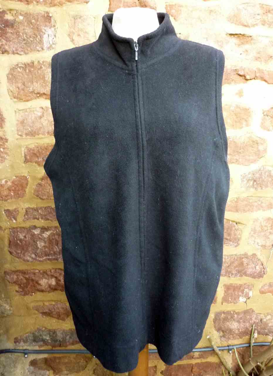 Black Fleece Gilet Waistcoat EWM Pure Classics, Size UK 18, Good Condition