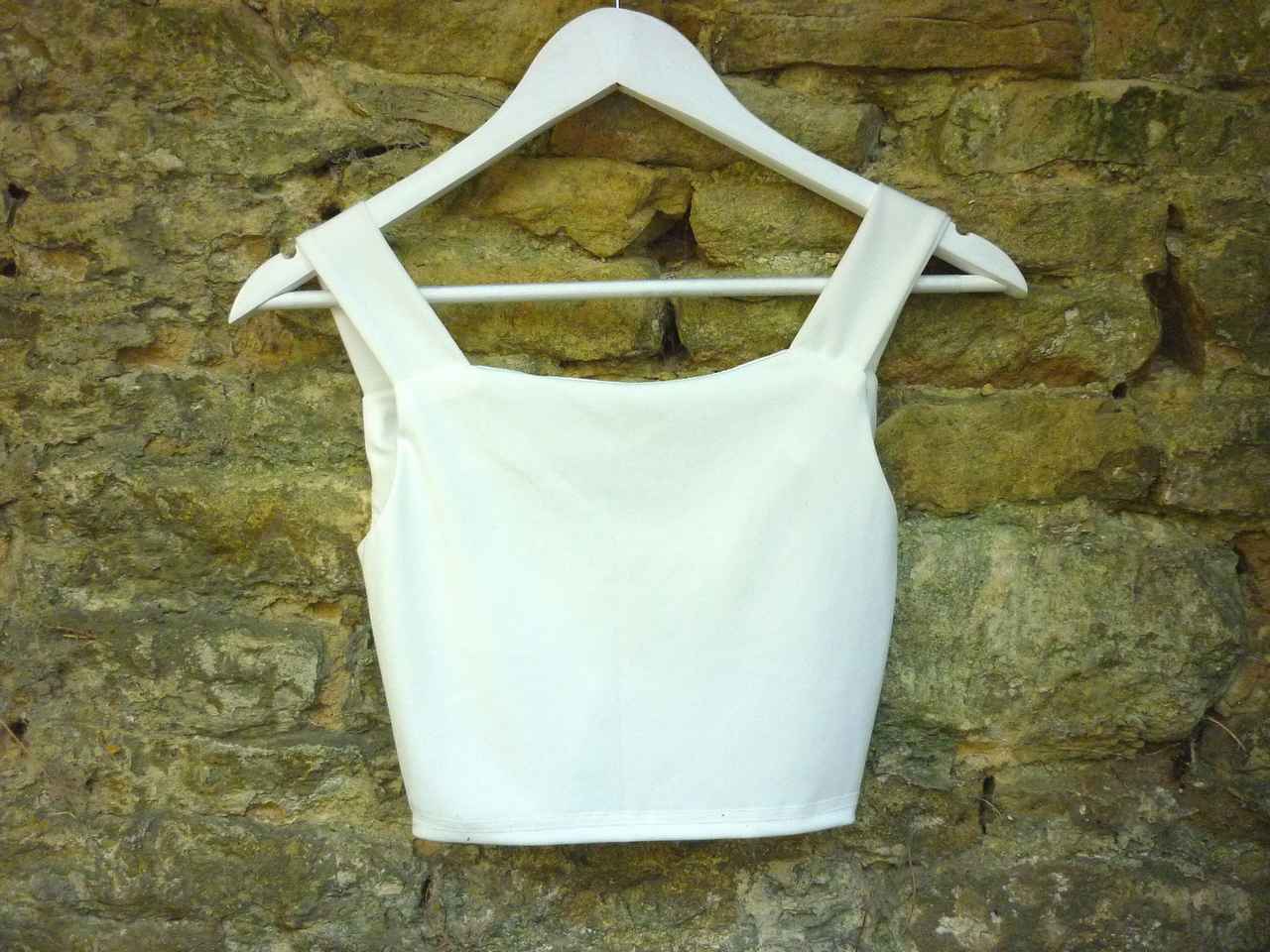White Sweetheart Neckline Crop Top LABEL REMOVED Size 8 36 Excellent Condition - Image 2
