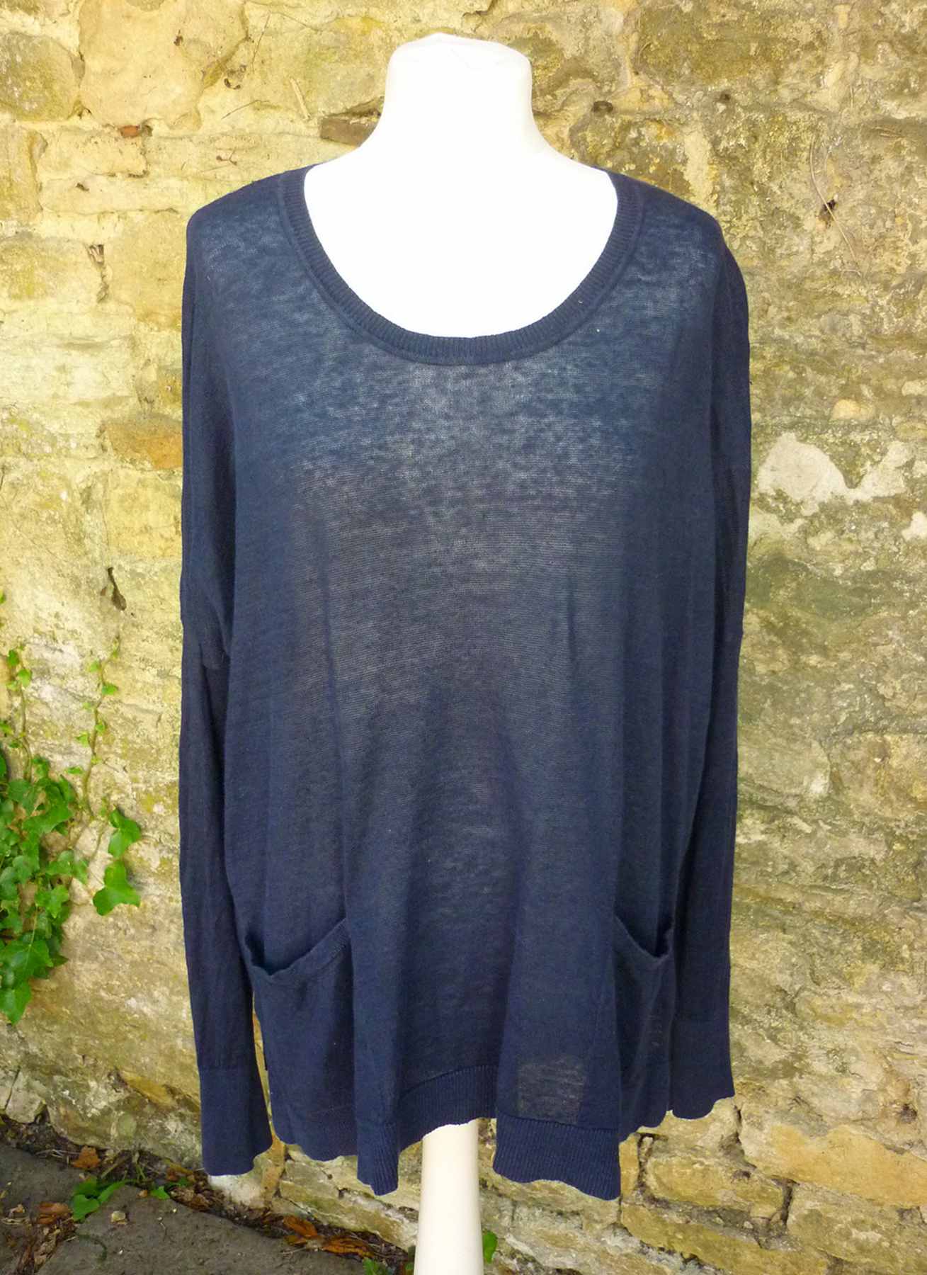 Navy Blue Round Neck Jumper by The White Company UK14-20 100% Linen
