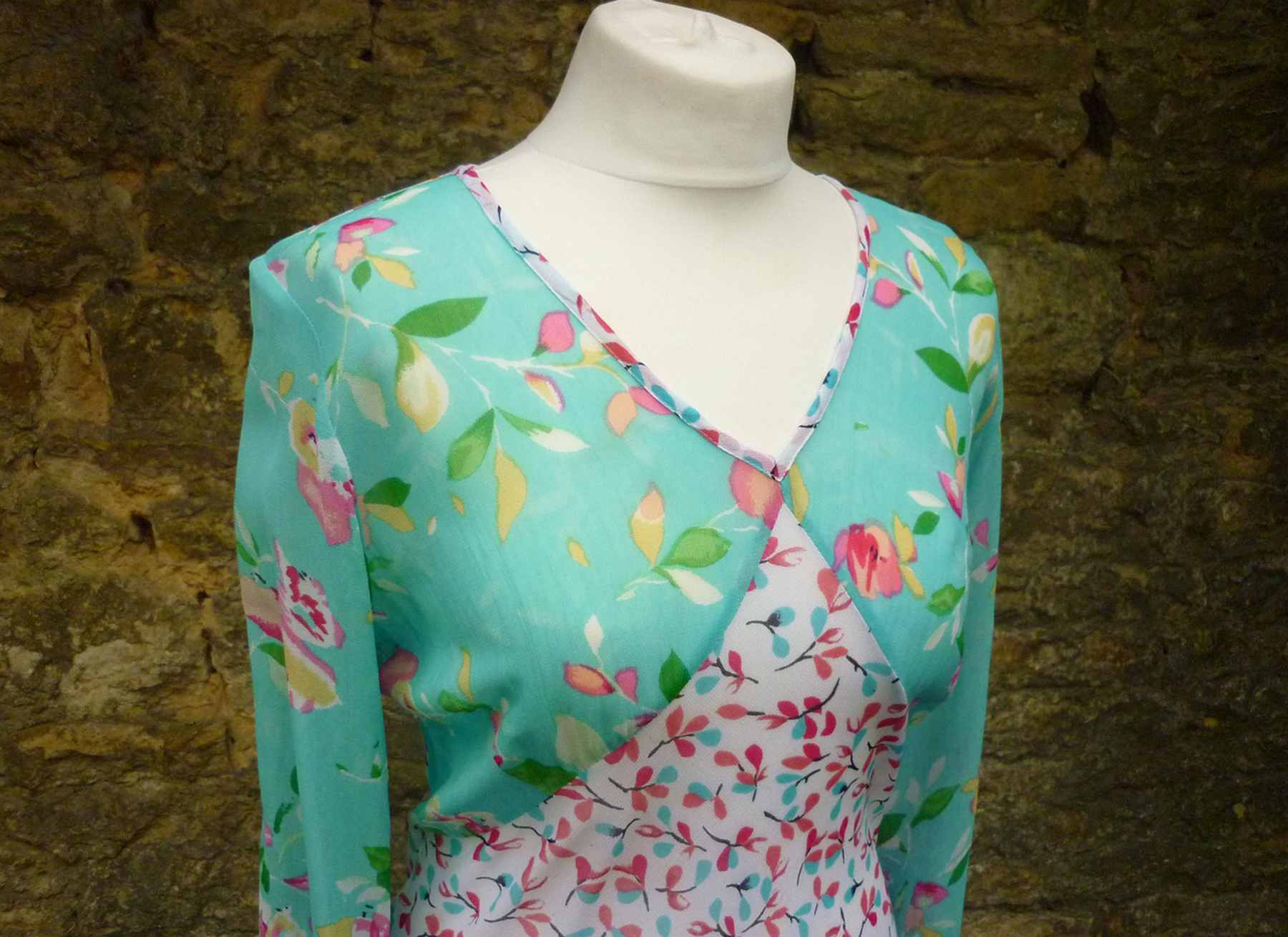 Turquoise Floral Silky Chiffon Top V Neck Size UK 12-14 AUGUST SILK Excellent Condition - Image 5