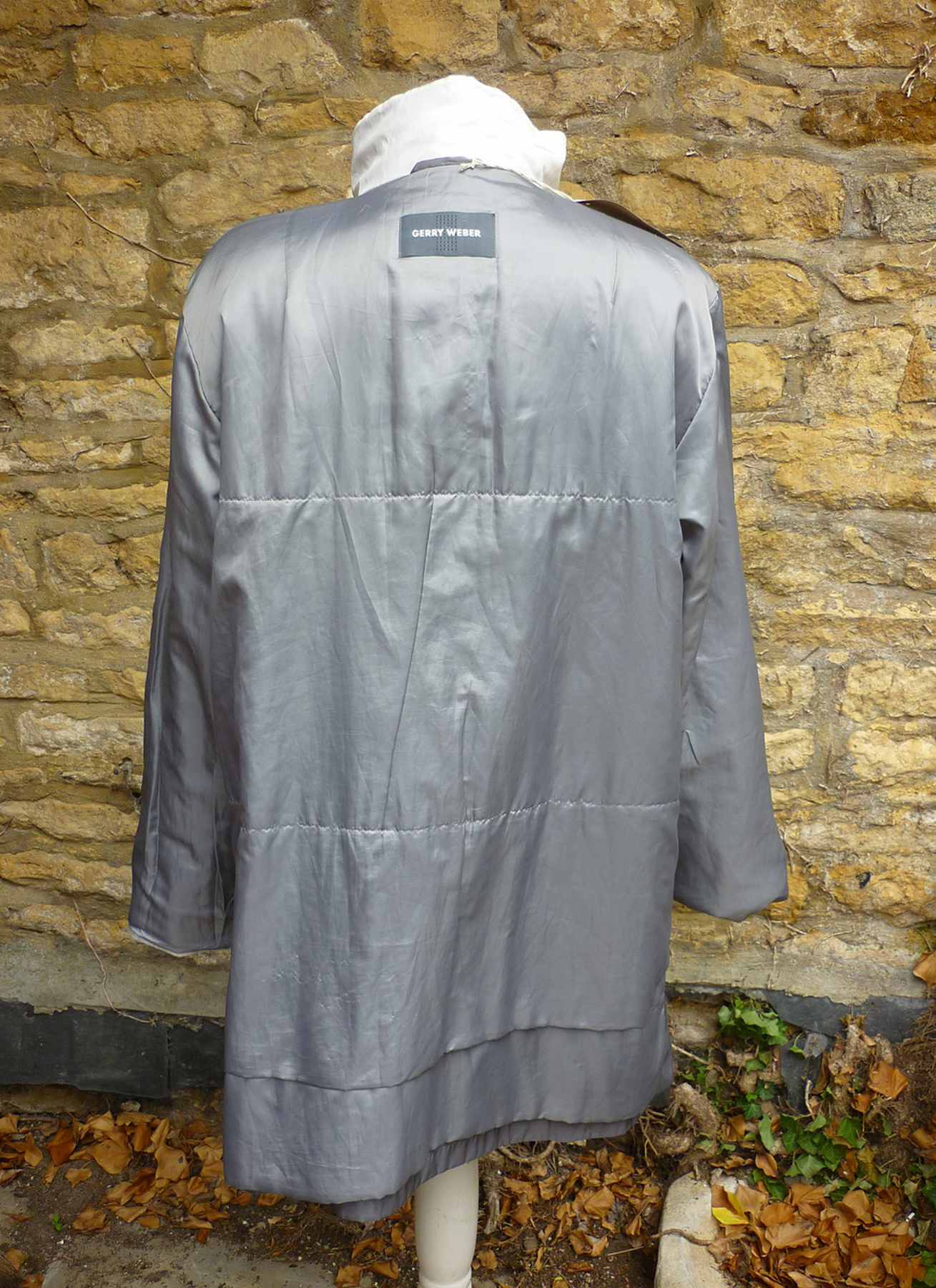 Grey two tone light padded jacket Mid Length Designer GERRY WEBER Size UK14 - Image 6