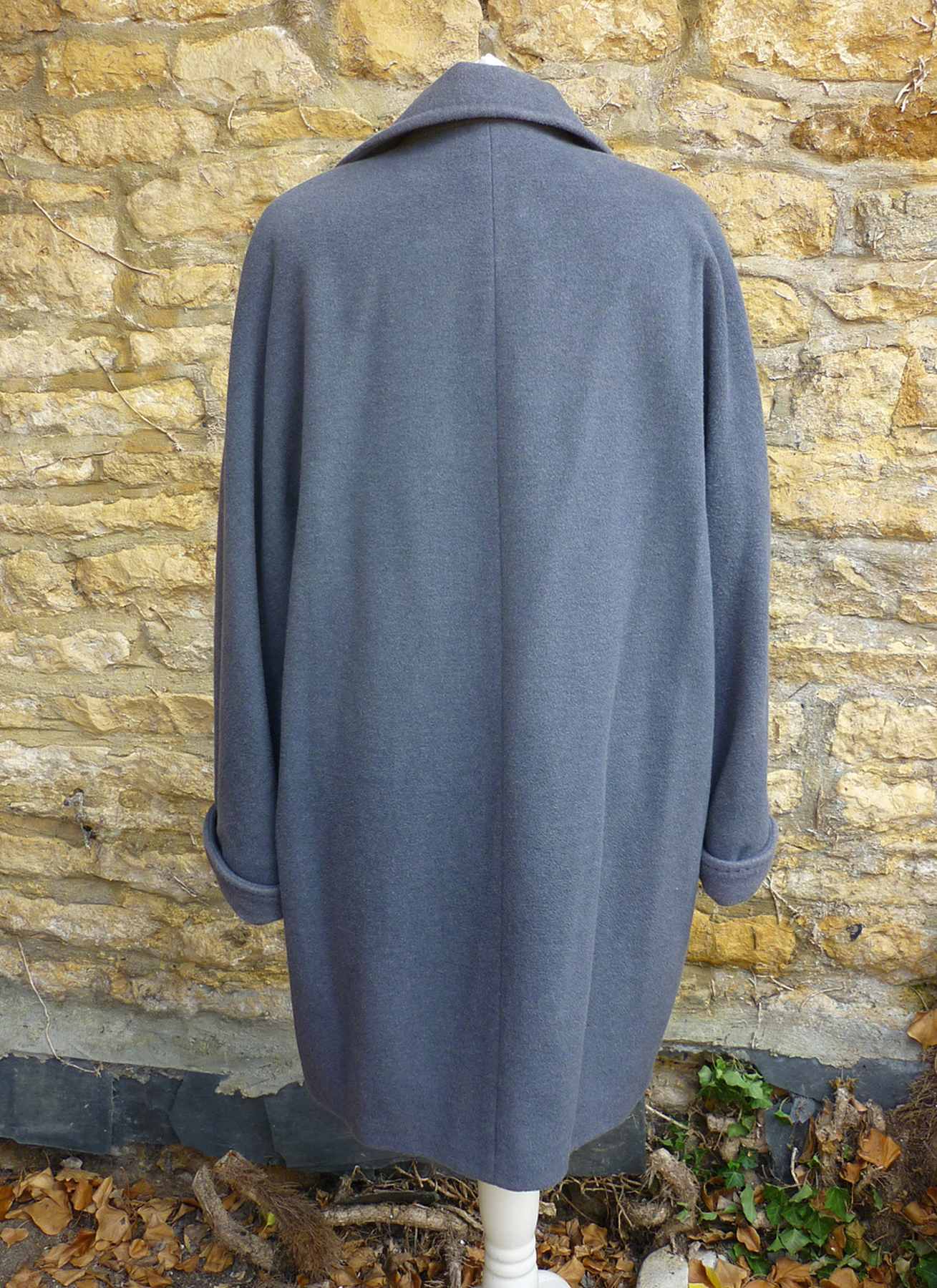 Grey wool angora blend short coat MARKS AND SPENCER size UK12 - Image 3