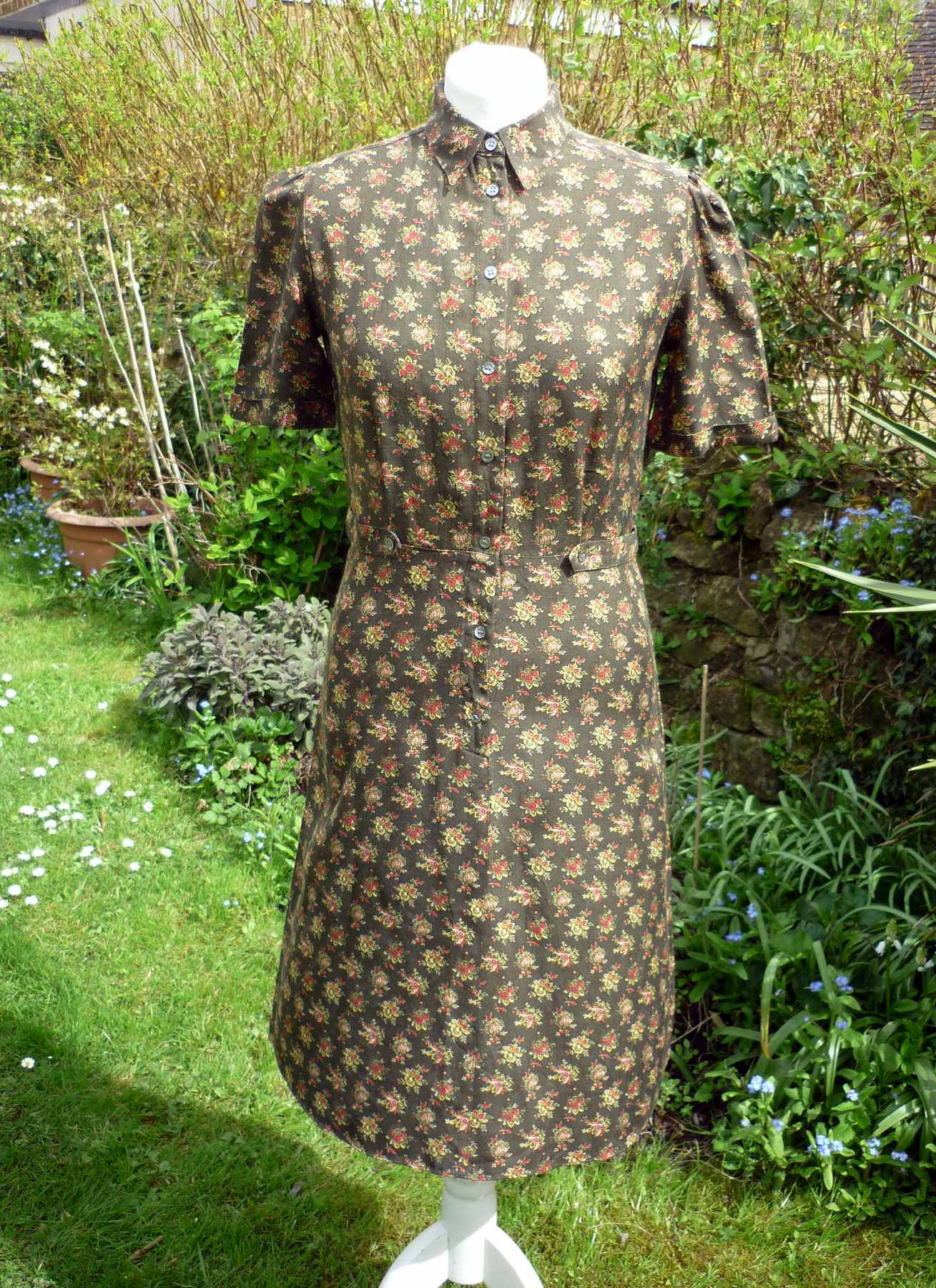 Vintage Green Shirt Dress LAURA ASHLEY Pure Silk Floral Print 1990s Size UK 8 (34)