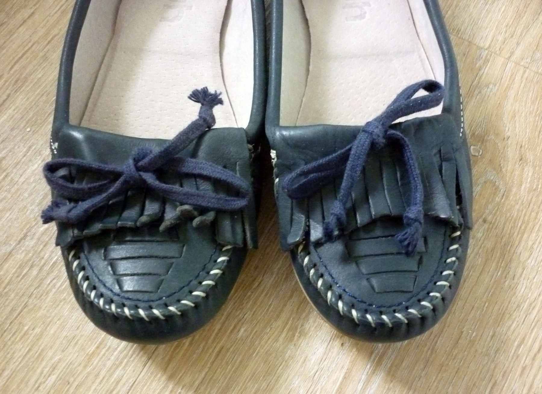 Navy Blue Leather Moccasin Flat Shoes by SCHUH Size 4 (37) Excellent Condition - Image 6
