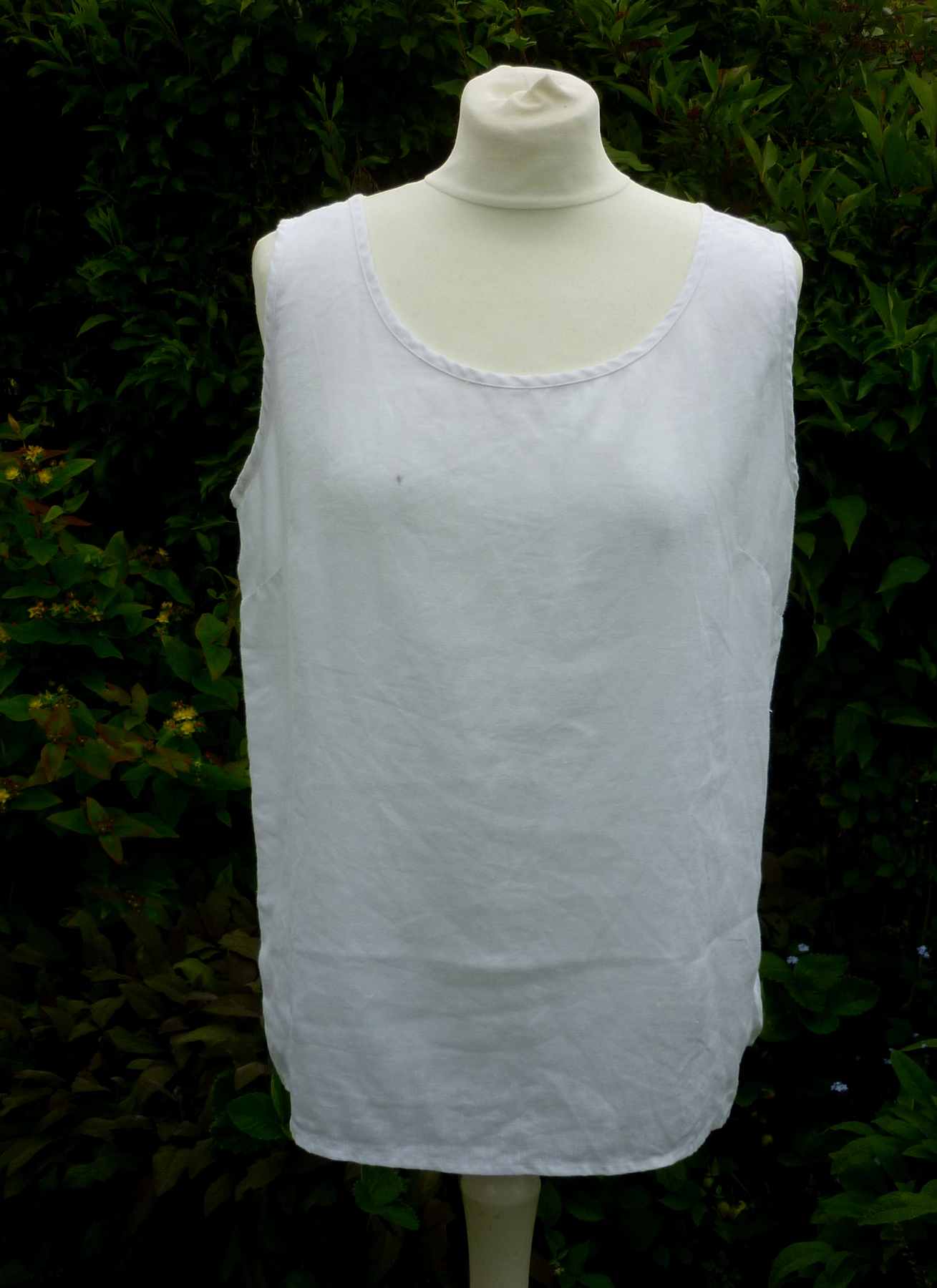 White Pure Linen Vest Tank Top Size S UK 14 - 18 (44) VIVID Scoop Neck Shell Summer Basic