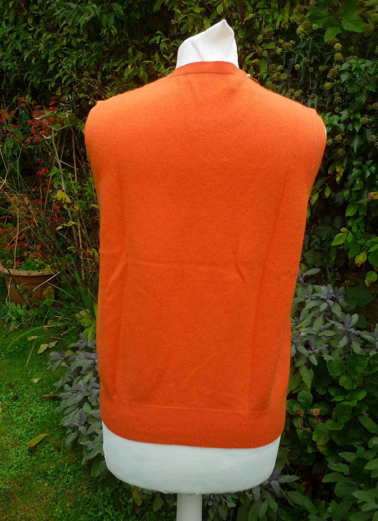 Orange Pure Cashmere Vest Jumper COUNTRY SHOP UK14 (40) V Neck Sleeveless - Image 2