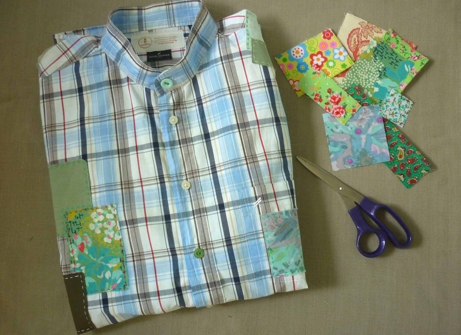Vintage-Patch Iron & Sew Green Shades Floral Cotton Fray Edge Patch Kit - Image 4