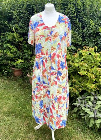 M&S VINTAGE Green Red Floral Tea Dress Size UK 18 80s Button Front Summer