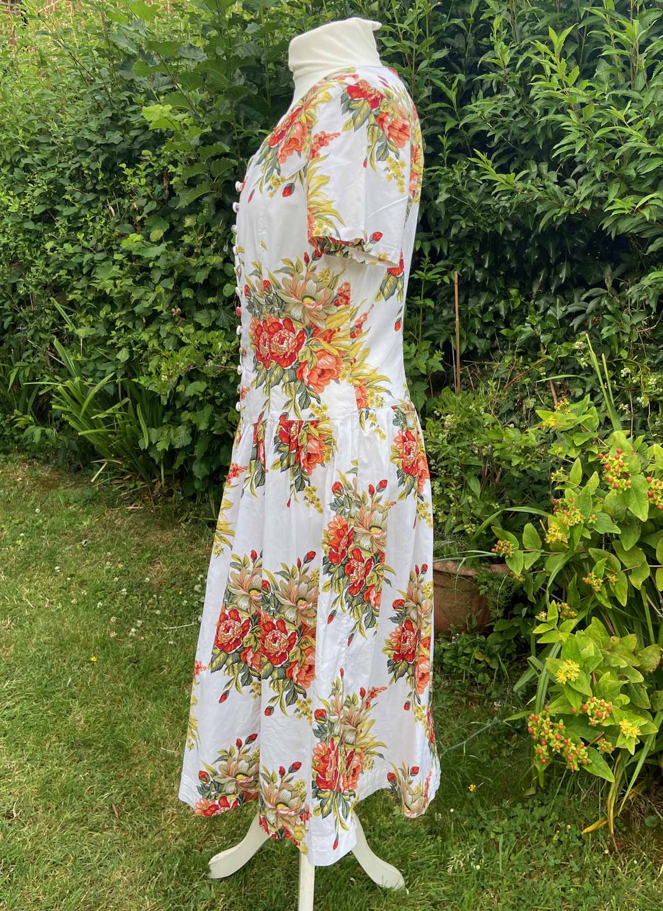 M&S VINTAGE Cream Red Floral Tea Dress Size UK 14 80s Button Front Cotton Summer - Image 2