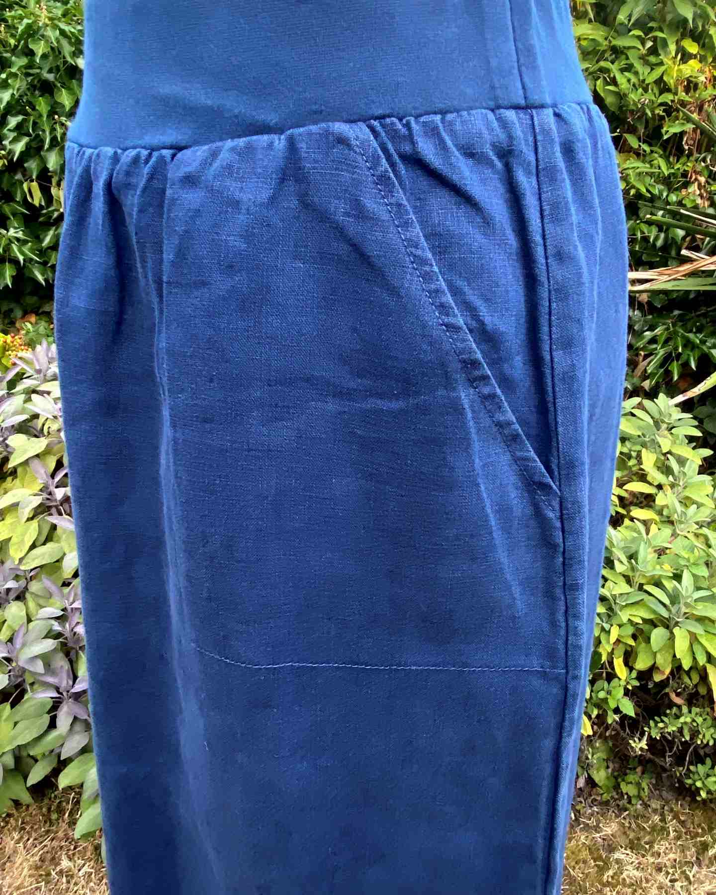 SEASALT Navy Blue Linen Straight Skirt UK10 Angel Ray Pockets Back Split Elastic Waist Midi - Image 6