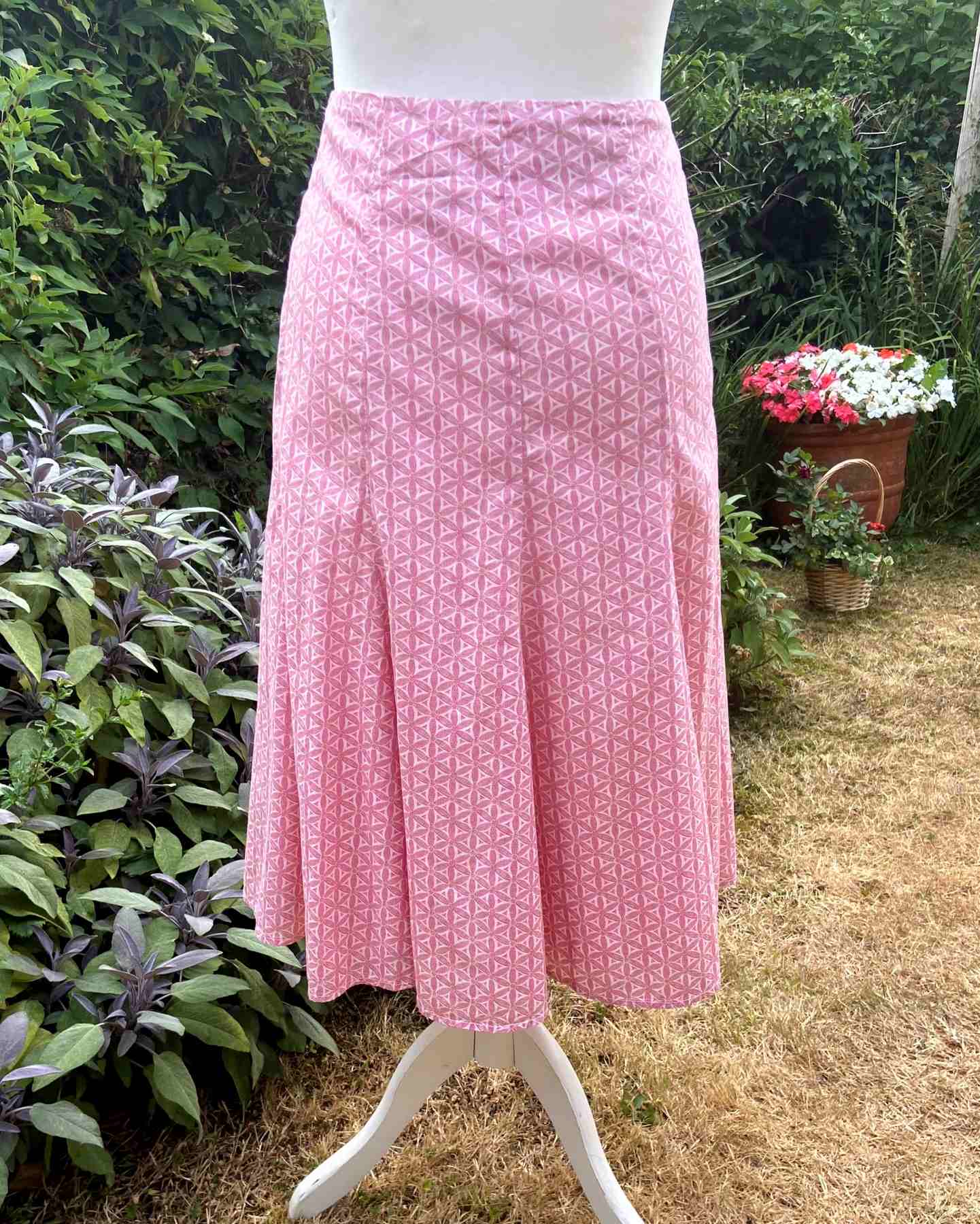 GAP Red White Cotton Patterned Fit and Flare Skirt UK 10-12 Lined Knee Length Midi - Image 2