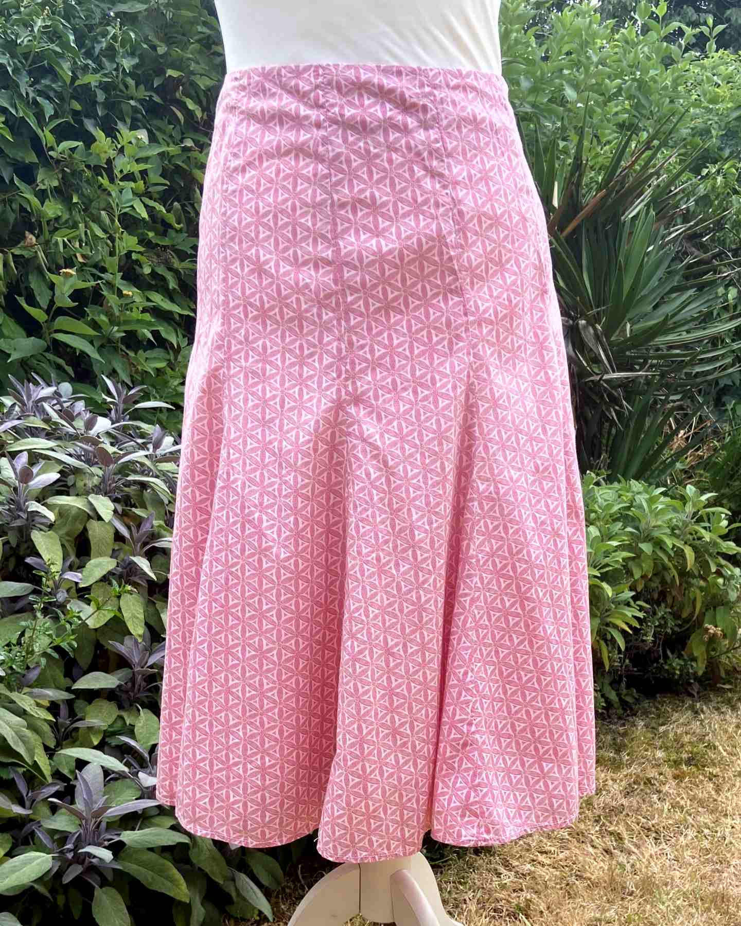 GAP Red White Cotton Patterned Fit and Flare Skirt UK 10-12 Lined Knee Length Midi - Image 7