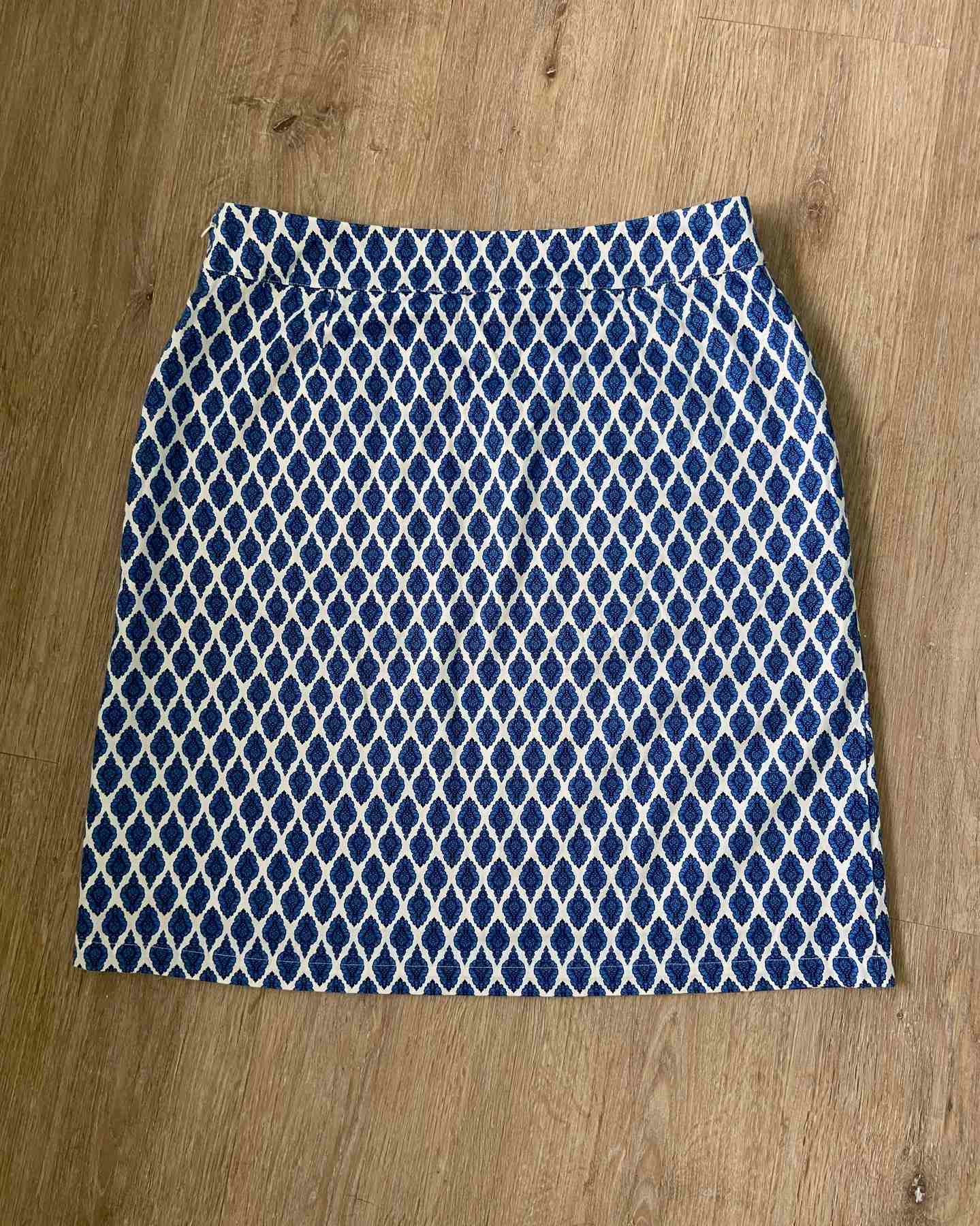 JOULES Blue Claris Damask Stretch Cotton Straight Skirt UK10 Lined Pockets Above Knee Length - Image 3