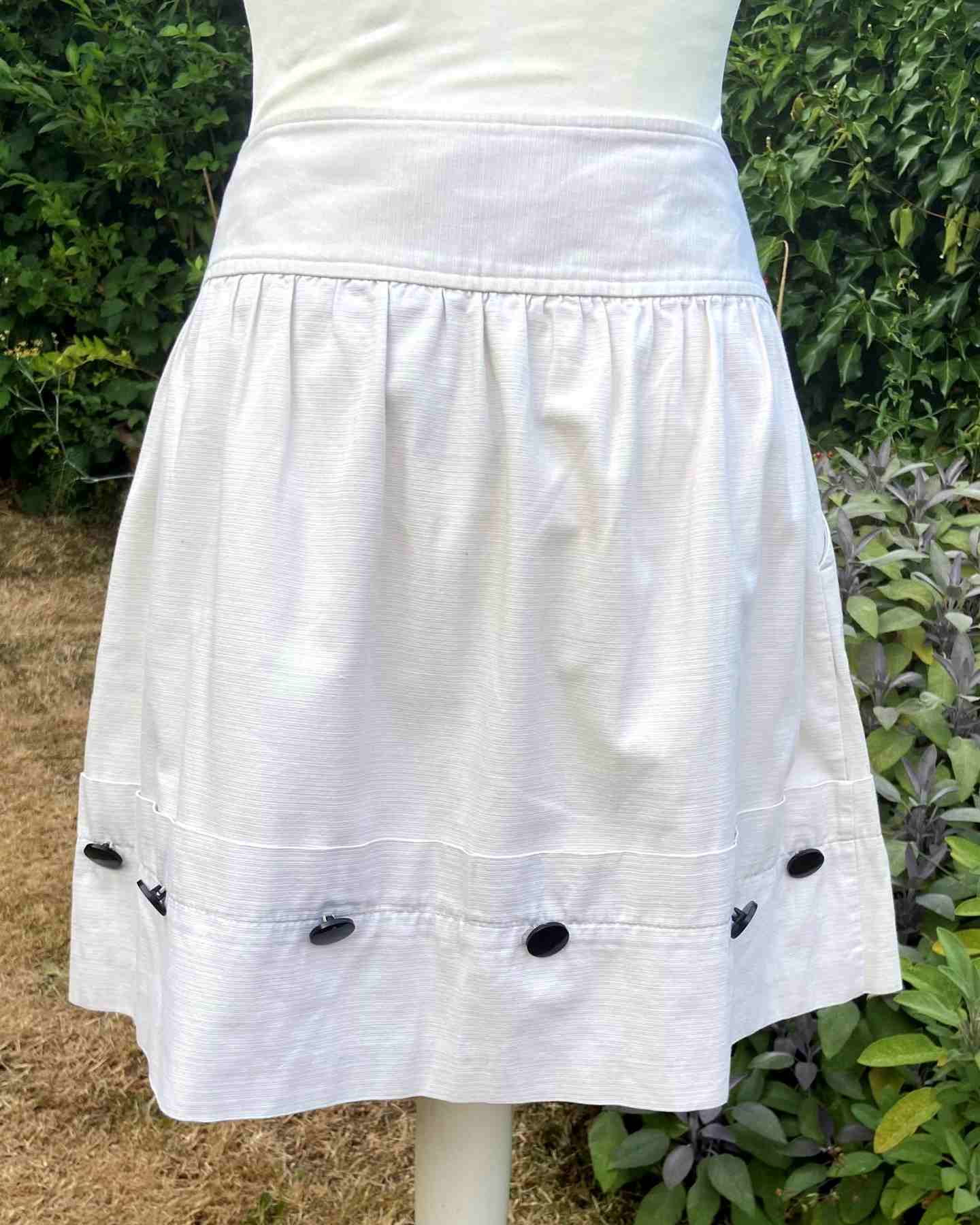 RIVER ISLAND Cream Pure Cotton Gathered Skirt UK10 Pockets Buttons Mini All Season - Image 4