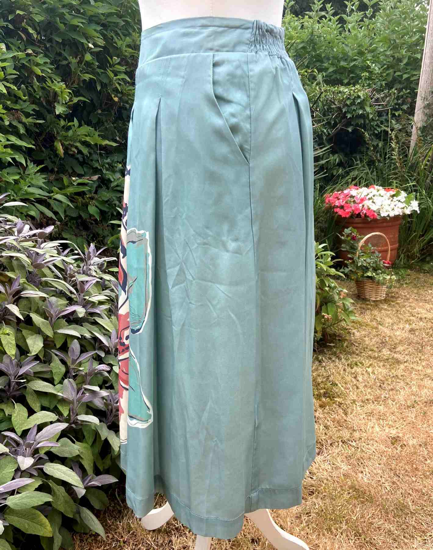 THOUGHT Green Lyocell Midi Skirt Size S UK10 Elastic Waist Pockets Pleats Floral Motif Sustainable - Image 4